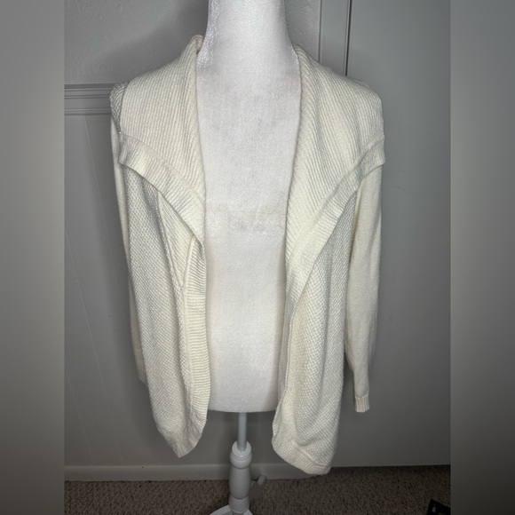 Talbots Sweaters - Talbots Cream Women's Cardigan LP